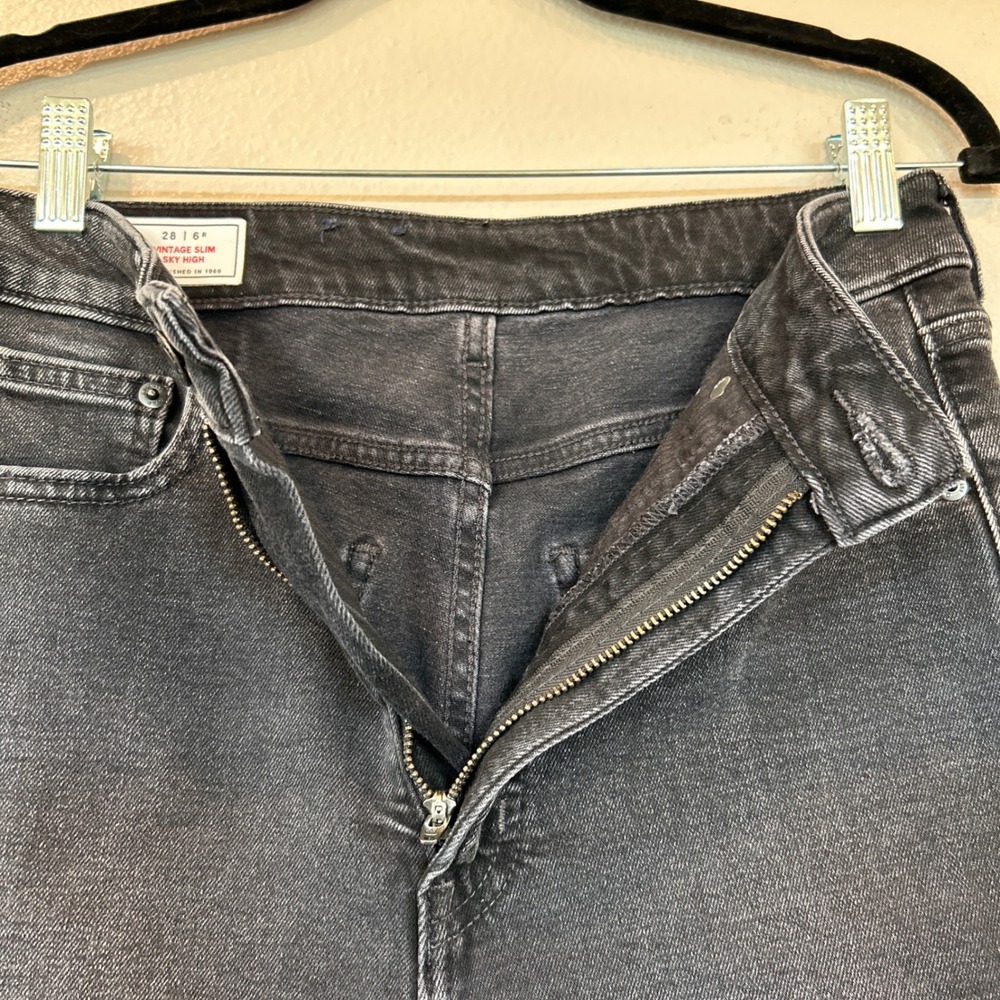 Gap Vintage Slim Sky High Jeans Womens 28 6R Washed Black Raw Hem Stretch Denim - Picture 8 of 11